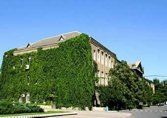 遼寧大学の校舎