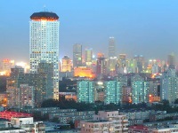 北京の夜の街並み
