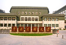 中央民族大学の正門